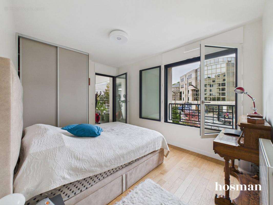 Appartement à LEVALLOIS-PERRET