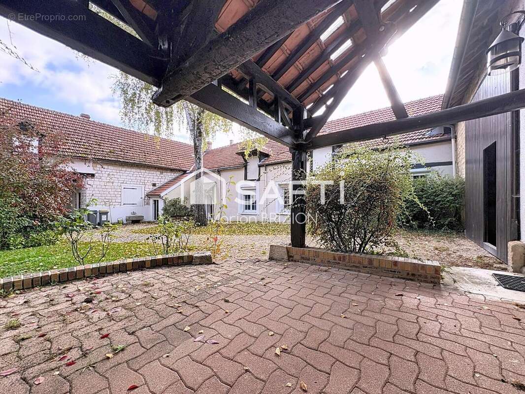 Photo 2 - Maison à CHAMPFLEURY