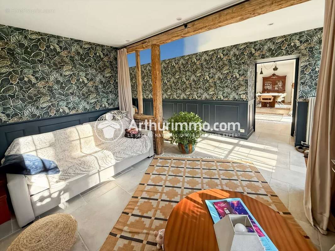 Maison à SOISY-SUR-SEINE