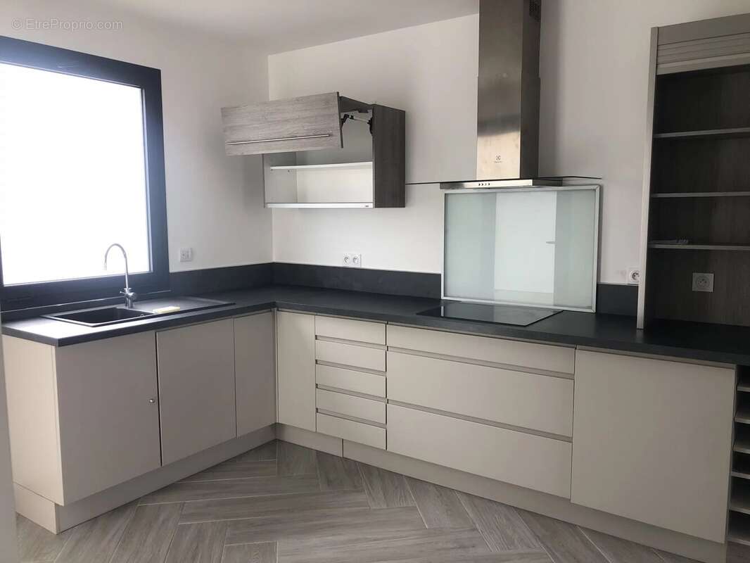 Maison à SARTROUVILLE