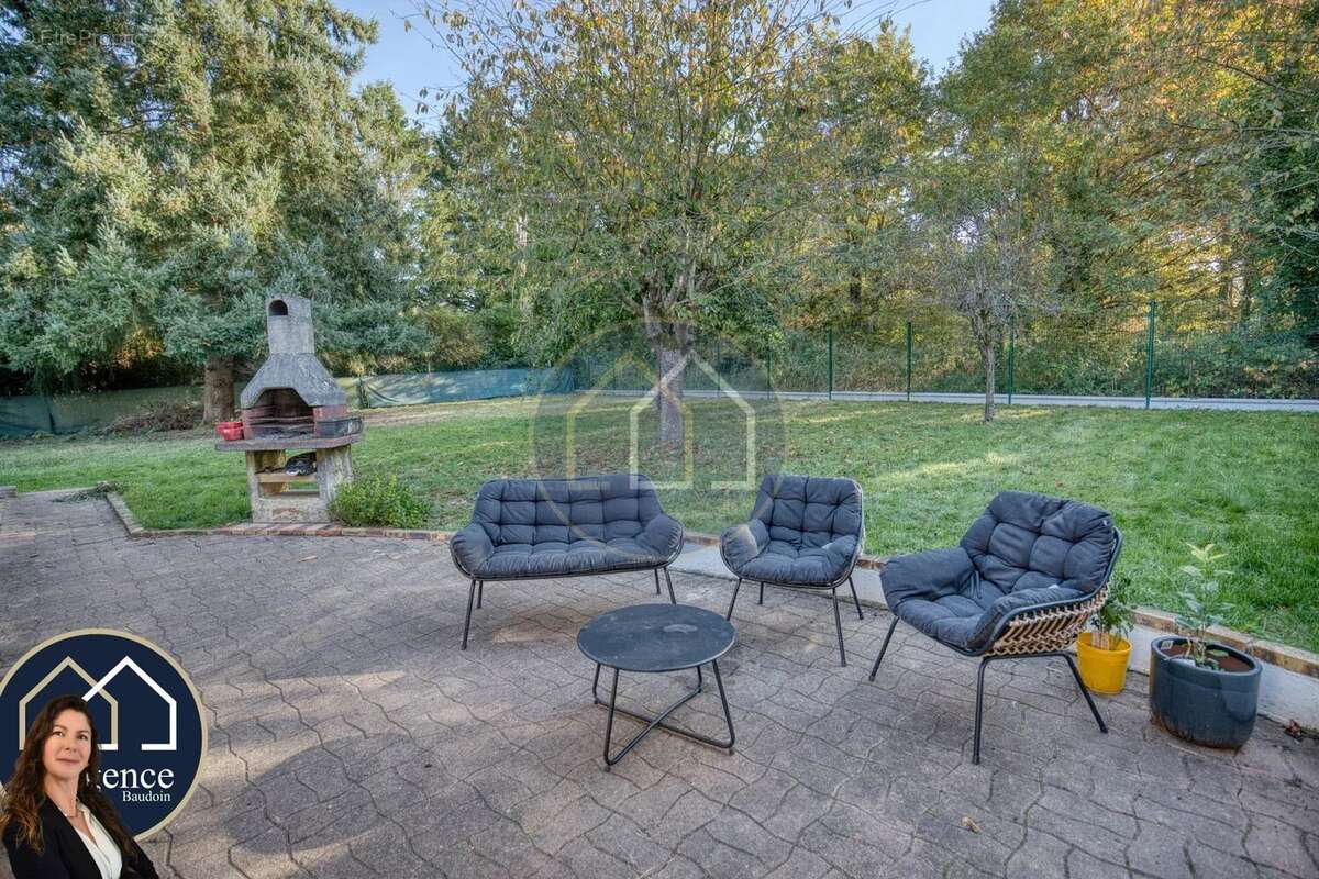 Maison à LA BOISSIERE-ECOLE