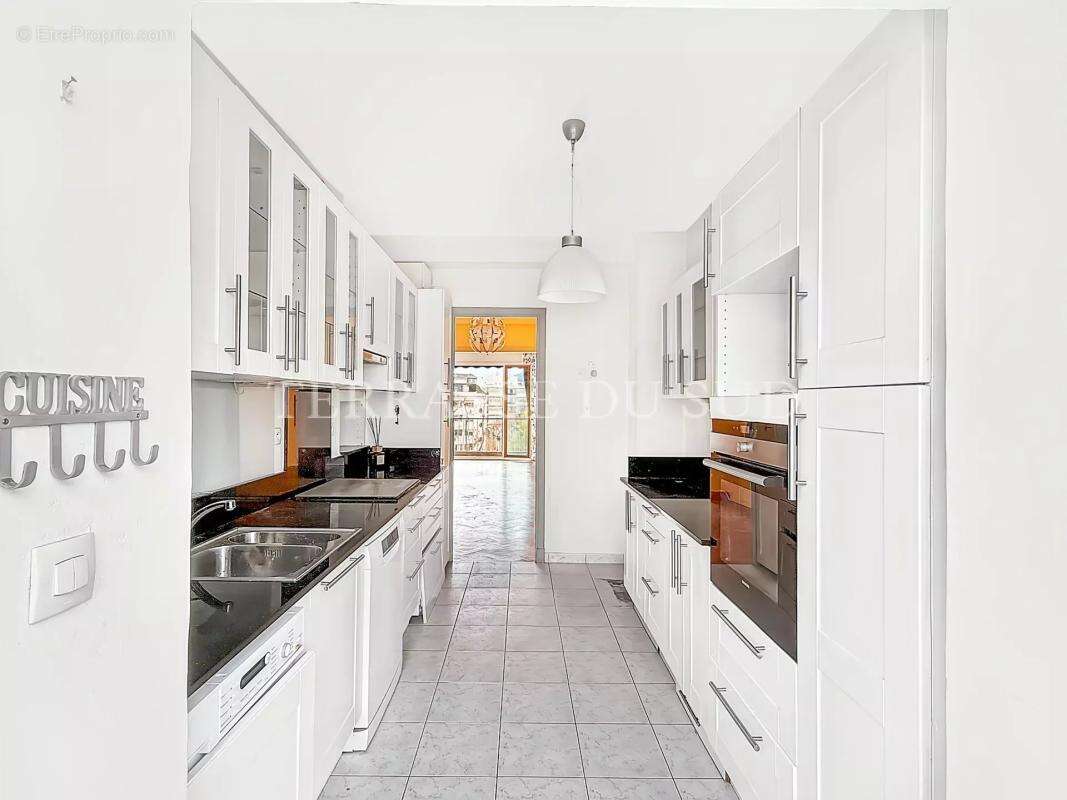 Appartement à MARSEILLE-8E