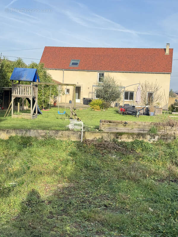 Maison à PERS-EN-GATINAIS