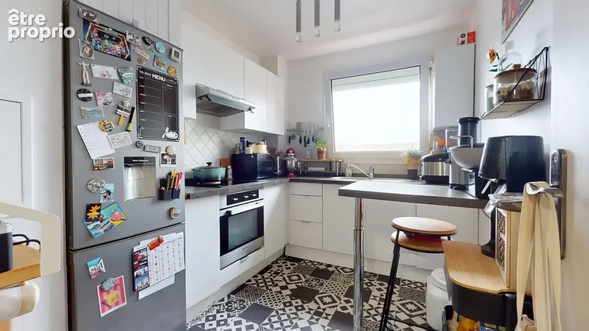 Coup de cœur   2 pièces avec 2 balcons, parkings et cave ! - photo 5