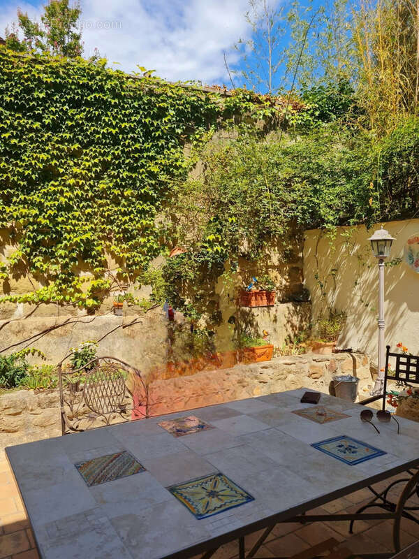 Maison à SAINT-QUENTIN-LA-POTERIE