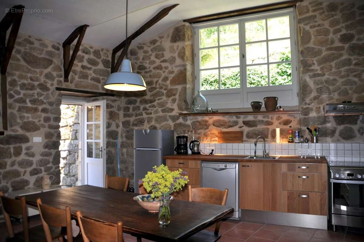 Appartement à PRIVAS