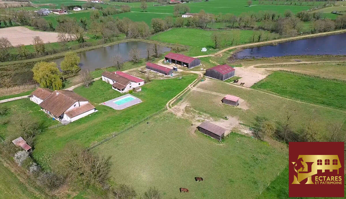 Maison à NEUVILLE-LES-DAMES