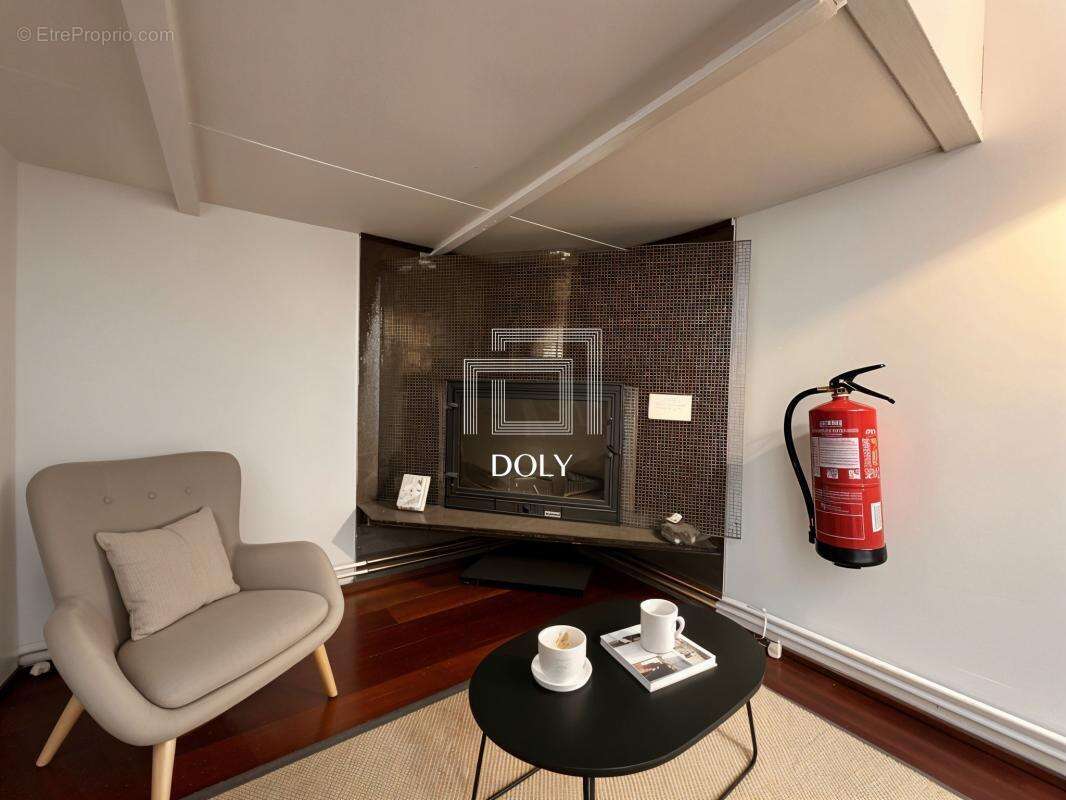 Appartement à VILLENEUVE-LA-GARENNE