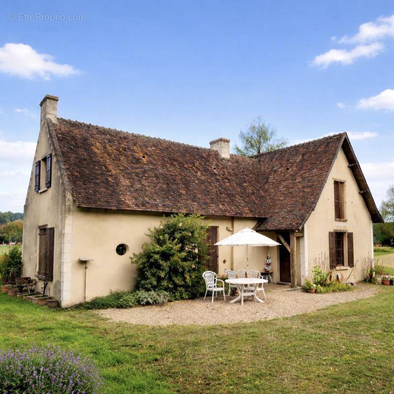 Maison à NEUILLE-PONT-PIERRE