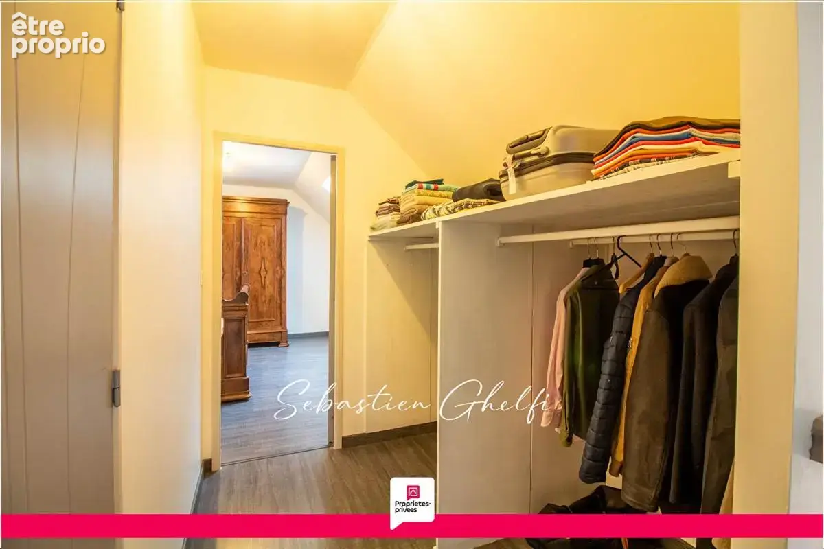 Maison avec 4 chambres- 2 salles d''eau-2 wc-cellier-garage - photo 13