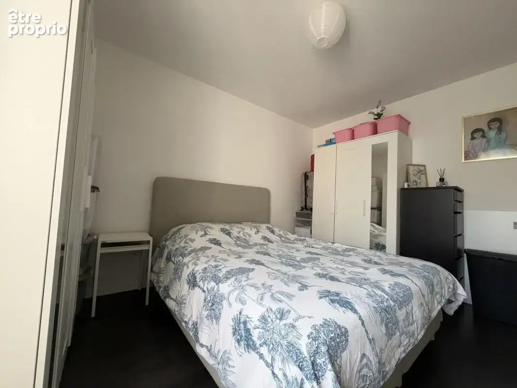 Stains - beau duplex - 3 pieces de 60m² - au 1er et dernier - photo 6