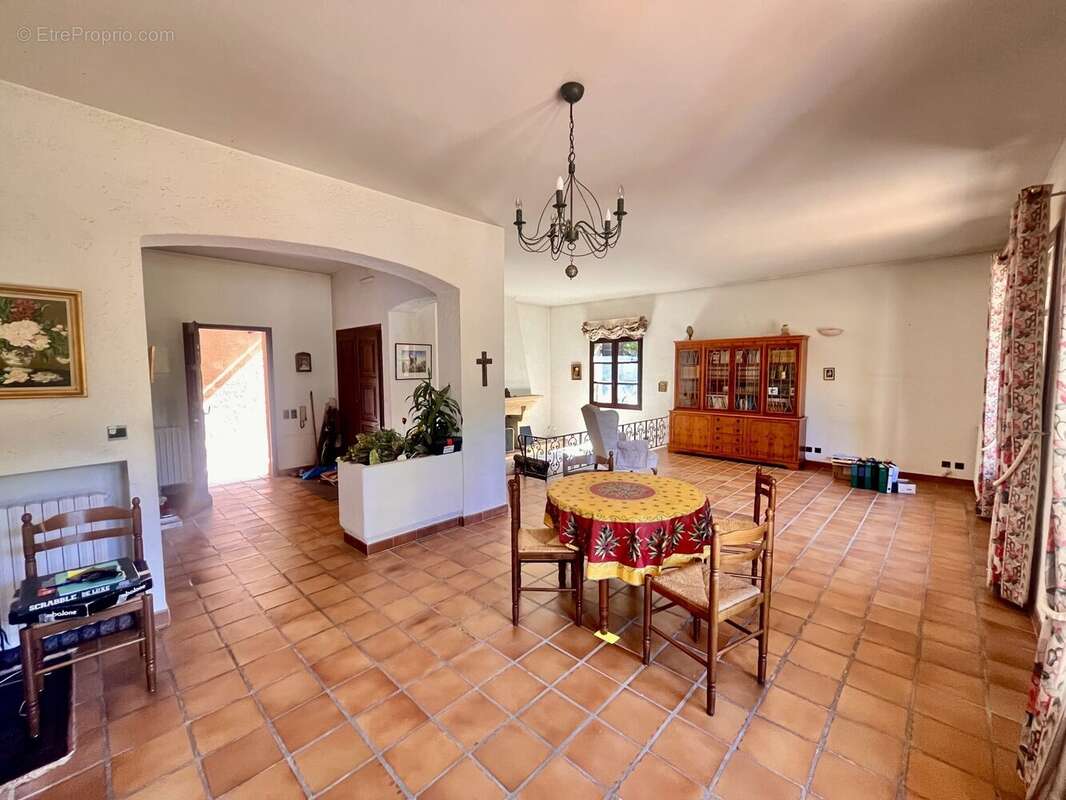 Maison à MARSEILLE-9E