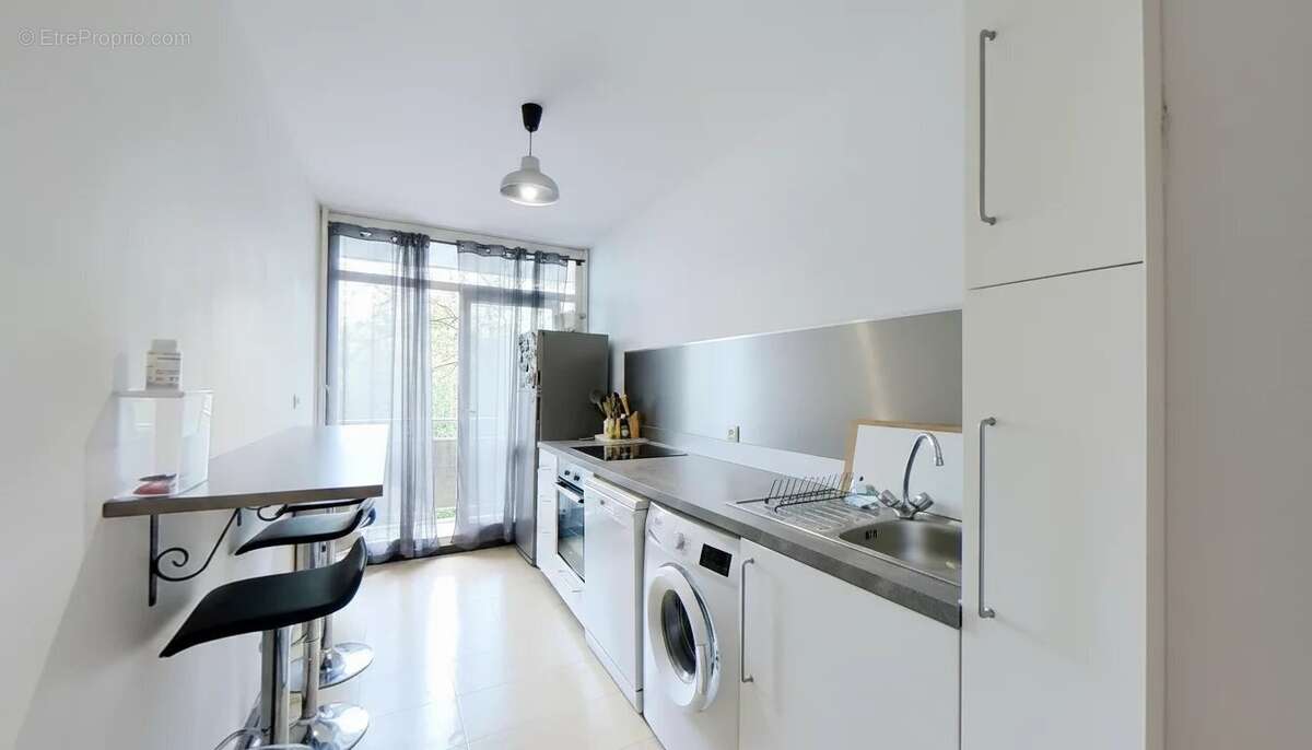 Bel Appartement T4 Lumineux avec balcon et cave - photo 4