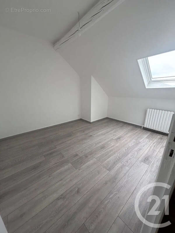 Maison 93 m² à Saint-Quentin  - photo 14