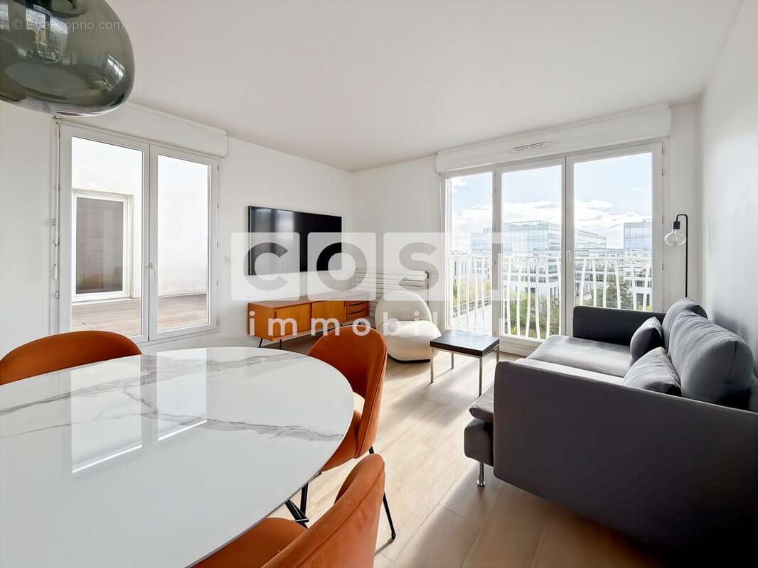 Appartement à GENNEVILLIERS