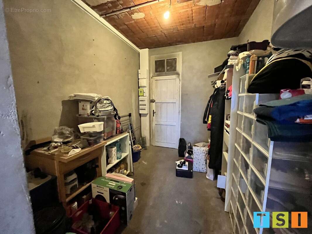 Maison à MONTREJEAU