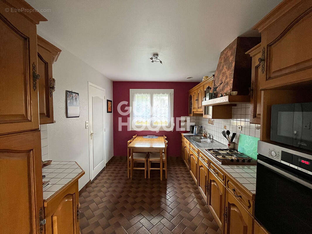Maison à SERENT