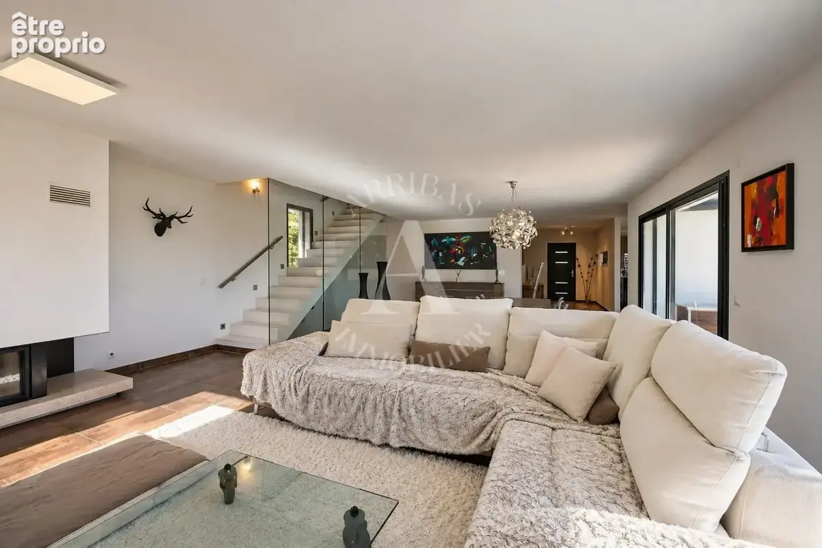 Maison 7 pièces 260 m² à vendre à Prevessin-Moens (01280) - photo 6