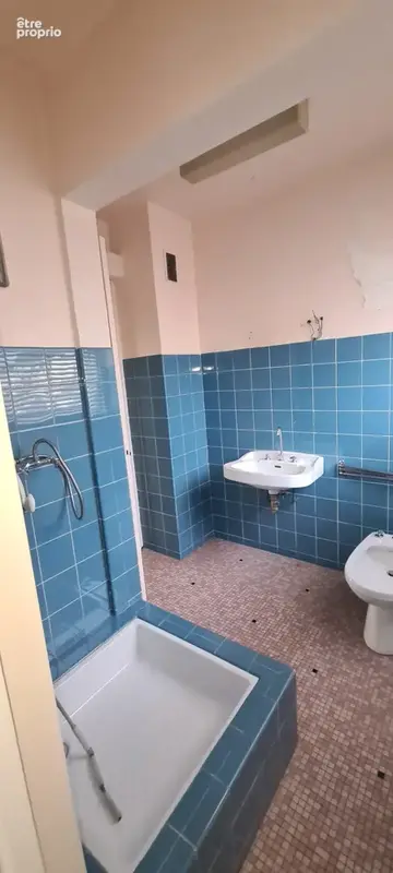 Appartement F4 Centre ville - photo 3