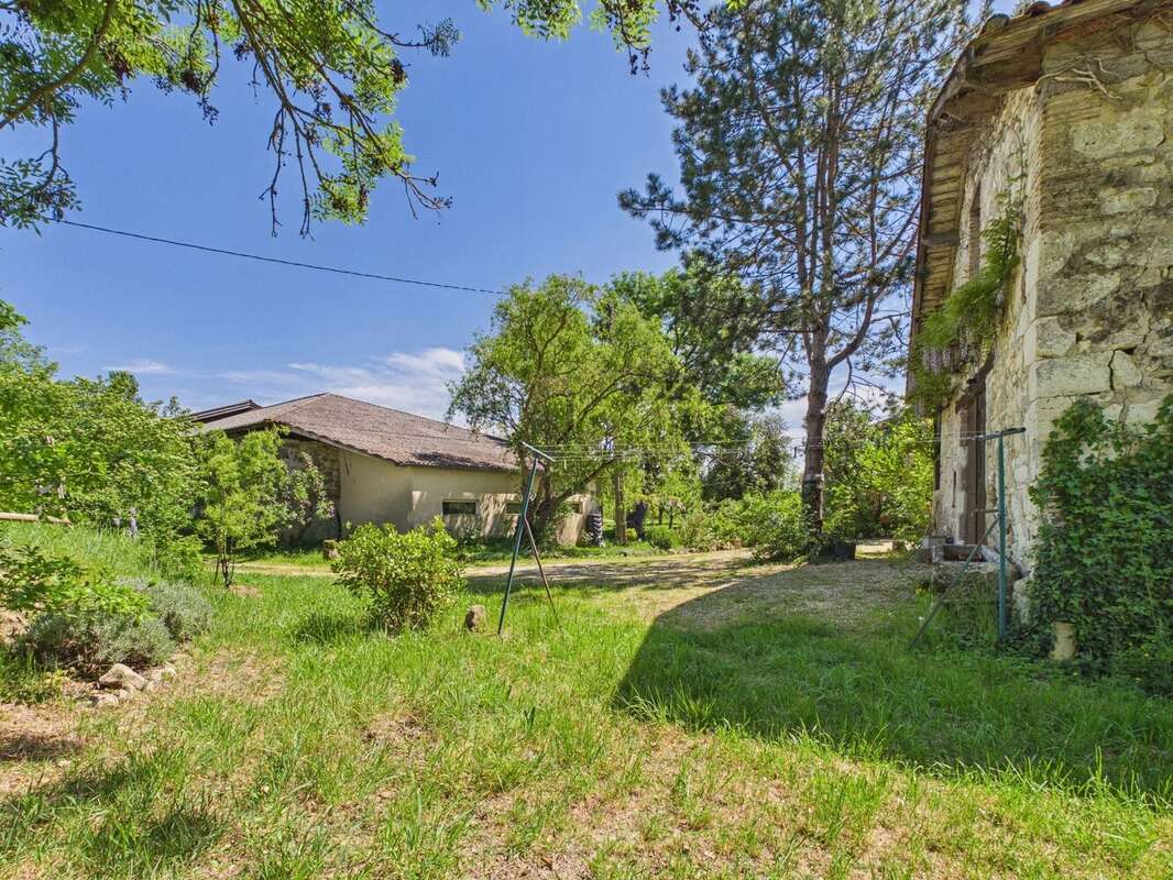 Maison à LAUZUN