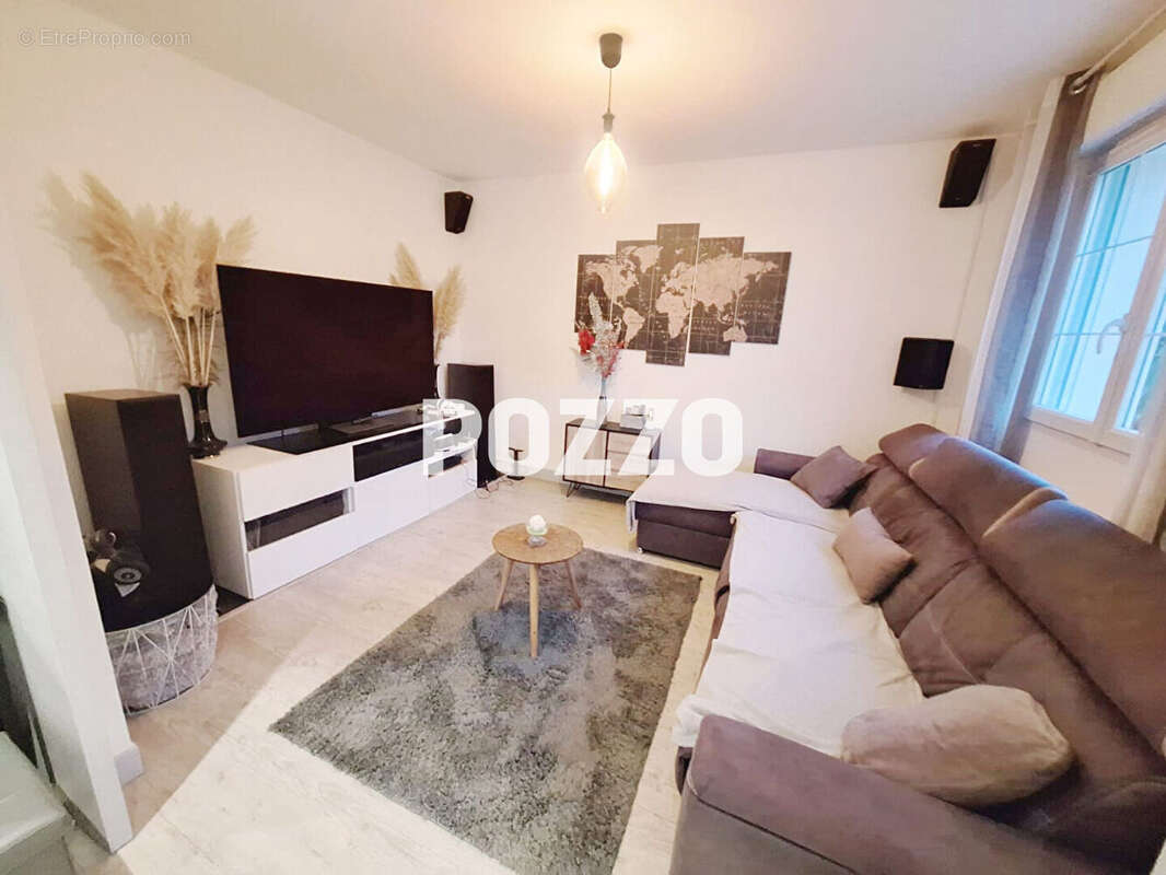 Maison à GRENTHEVILLE