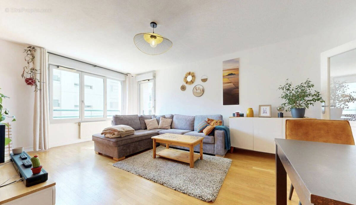 Appartement à BASSENS