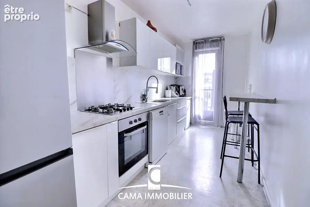Exclusivite - proche centre ville - 2 chambres - cave - parking - photo 3