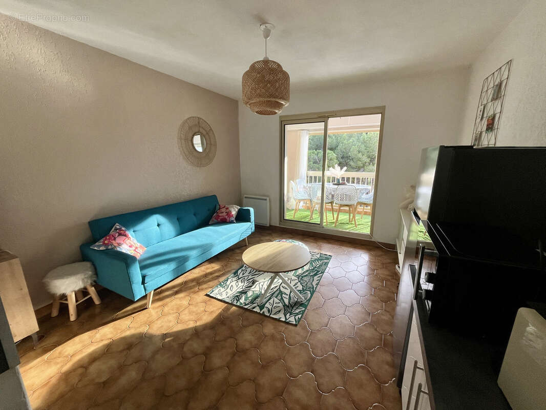 Appartement à SIX-FOURS-LES-PLAGES
