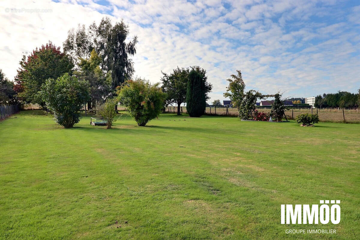 Maison à SAINT-PIERRE-DE-VARENGEVILLE