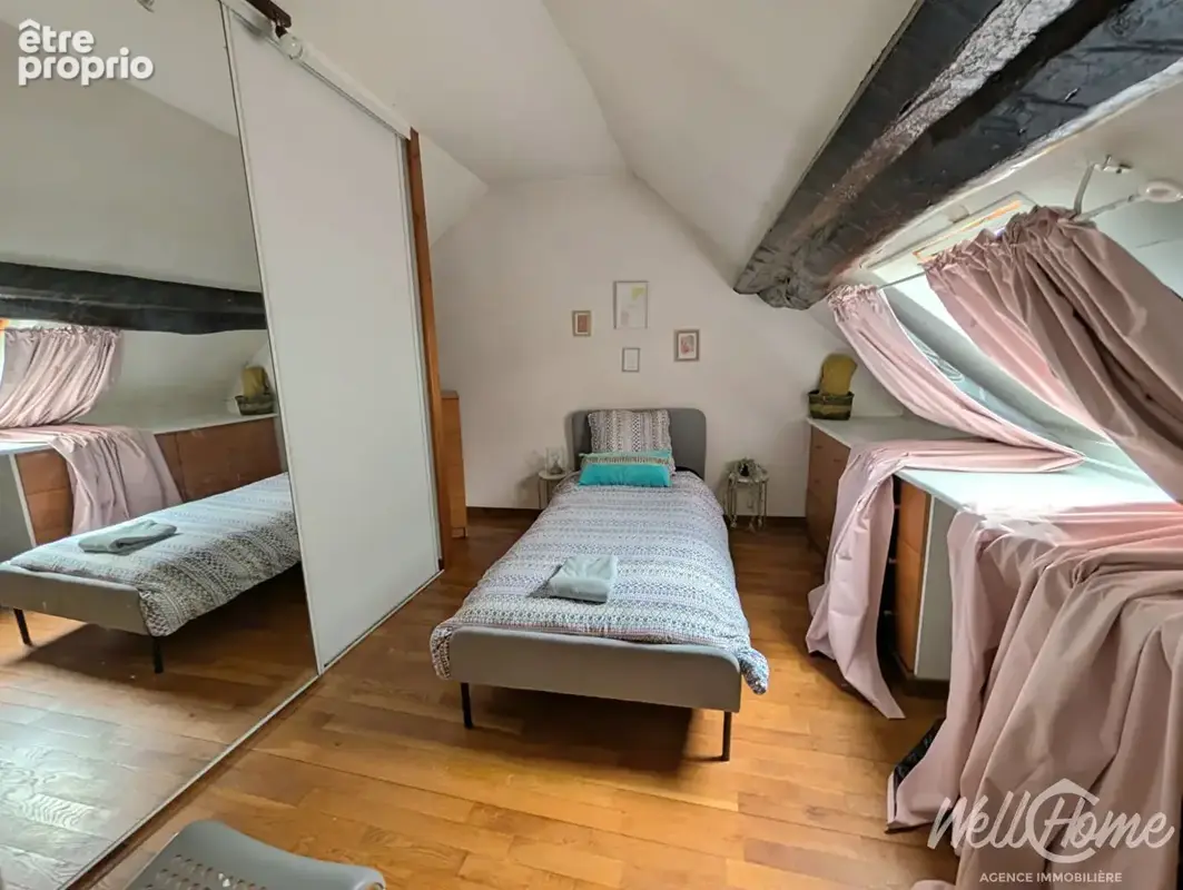 Maison Vaureal 10 pièce(s) 175 m2 - photo 13