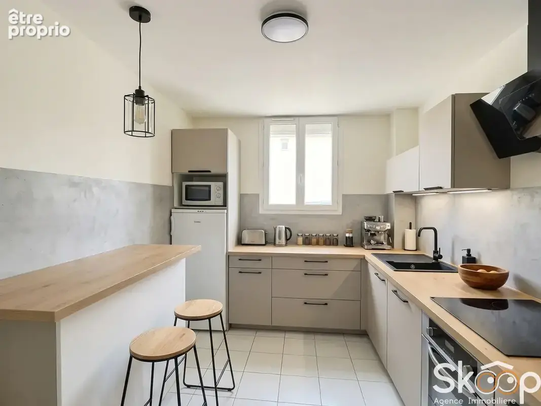 Vente appartement 5 pièces avec cave et parking - photo 2