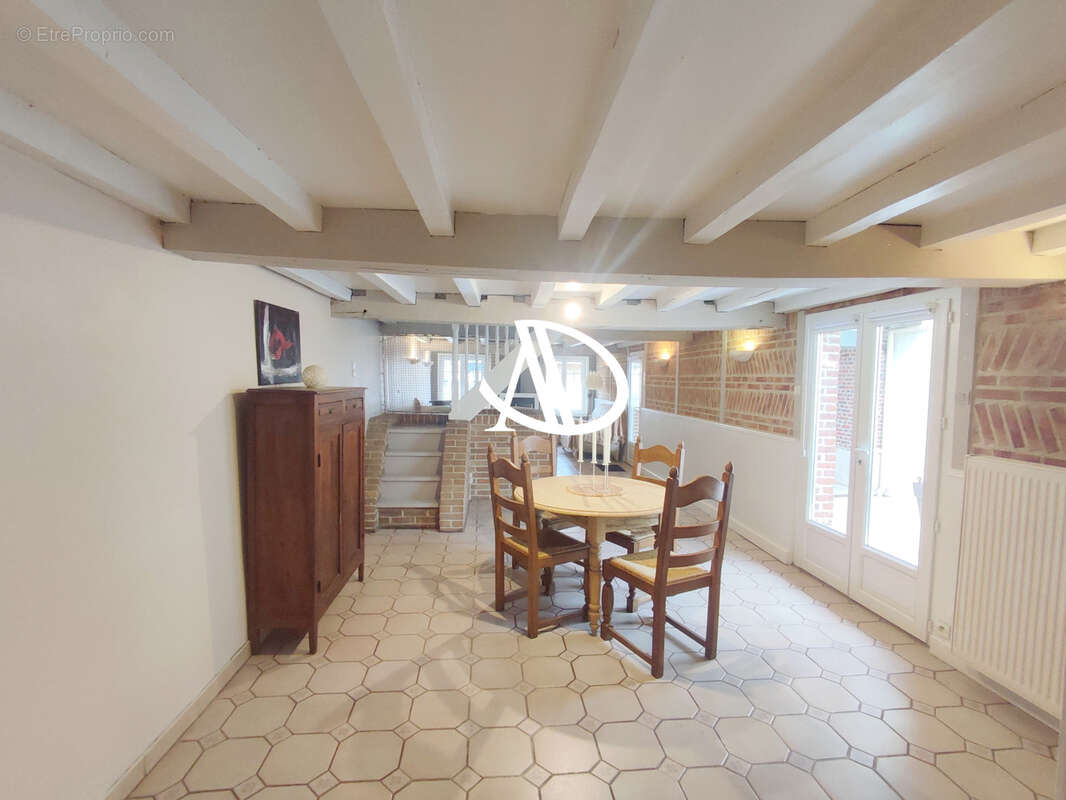 Maison à CAMPHIN-EN-CAREMBAULT