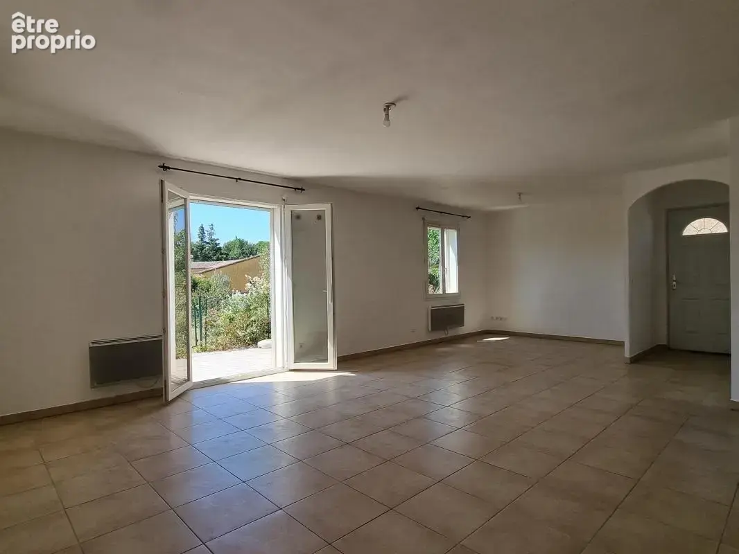  Saint-Julien-les-Rosiers – Villa de Plain-Pied de 90 m² - photo 9