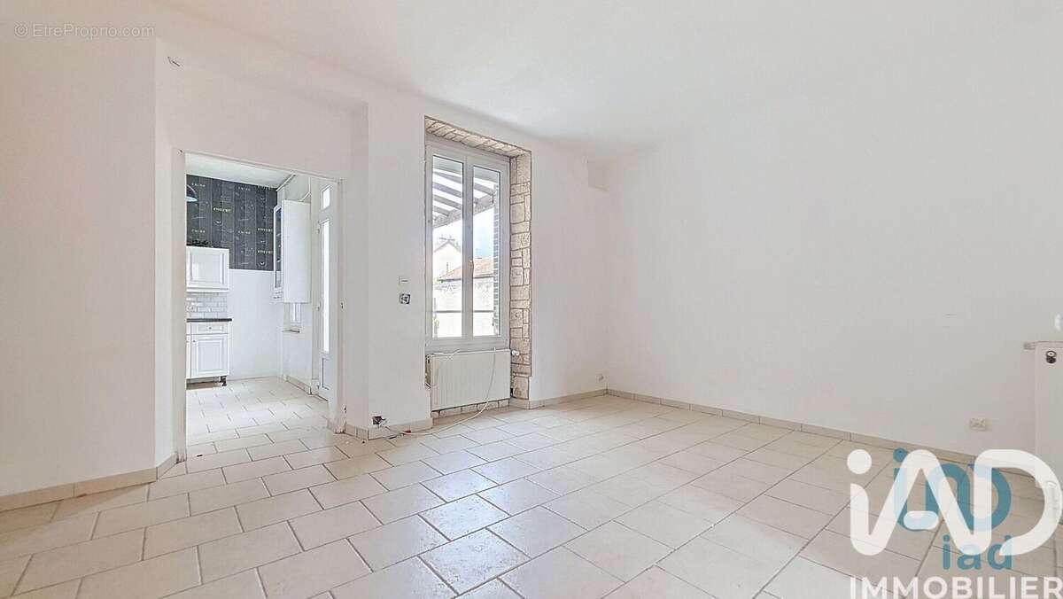 Photo 3 - Maison à ROMILLY-SUR-SEINE