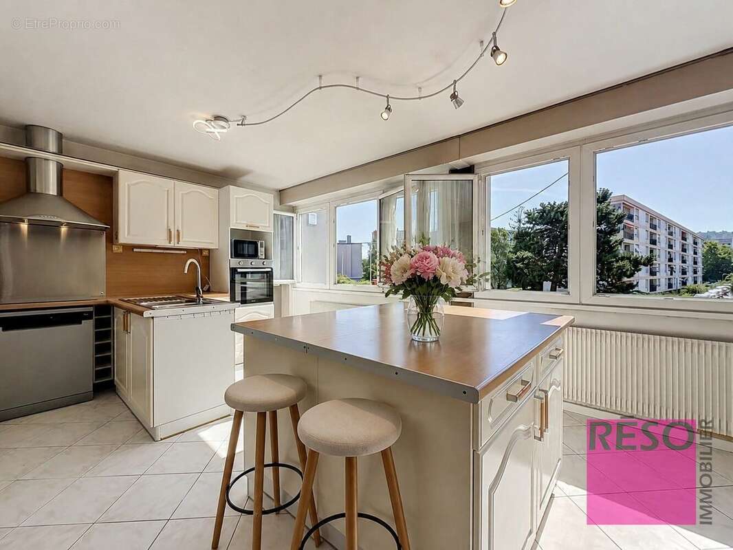 Appartement 142 m² à Annemasse  - photo 5