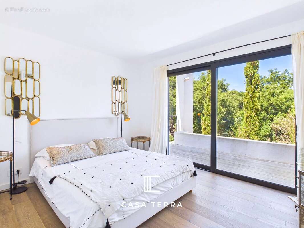 STAGNA - Villa d'exception avec piscine, vue montagnes et mer / Arasu - photo 11