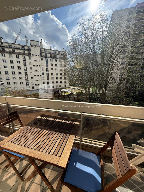 Appartement à PARIS-12E