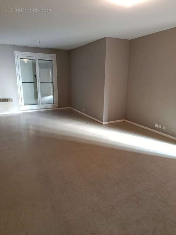 Maison à SURY-PRES-LERE