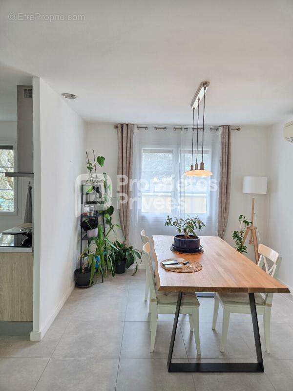 Maison à MONTELIMAR