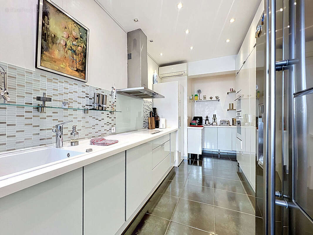 Appartement à MARSEILLE-8E