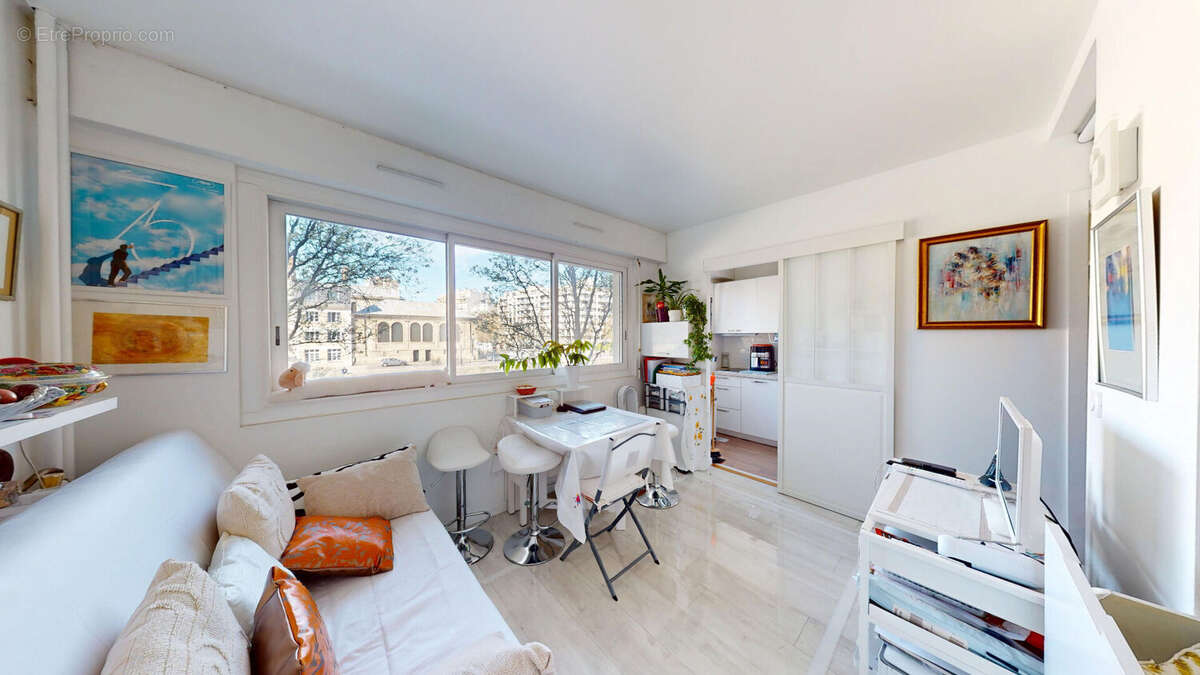 Appartement à PARIS-19E