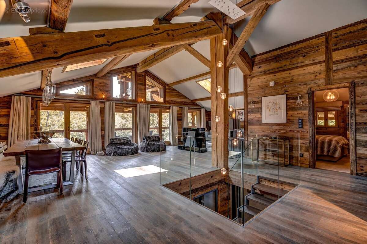 Maison à ARACHES-LA-FRASSE