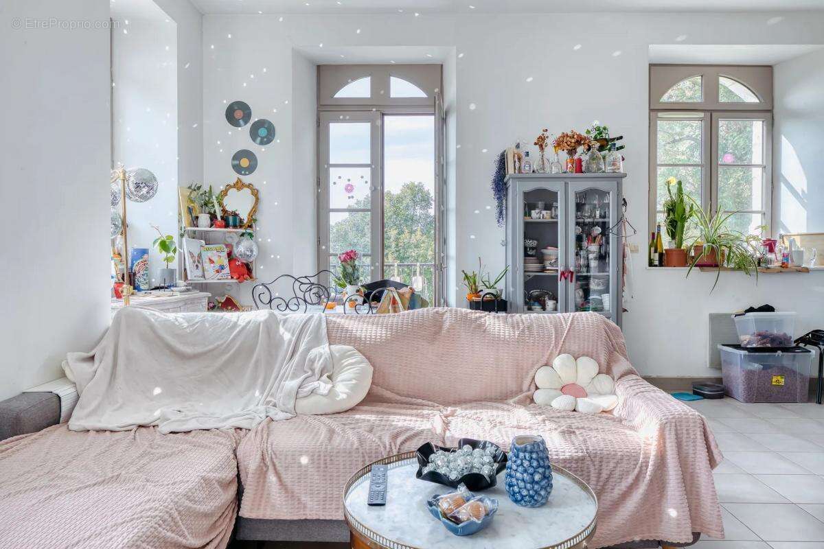 Appartement à CANTELEU