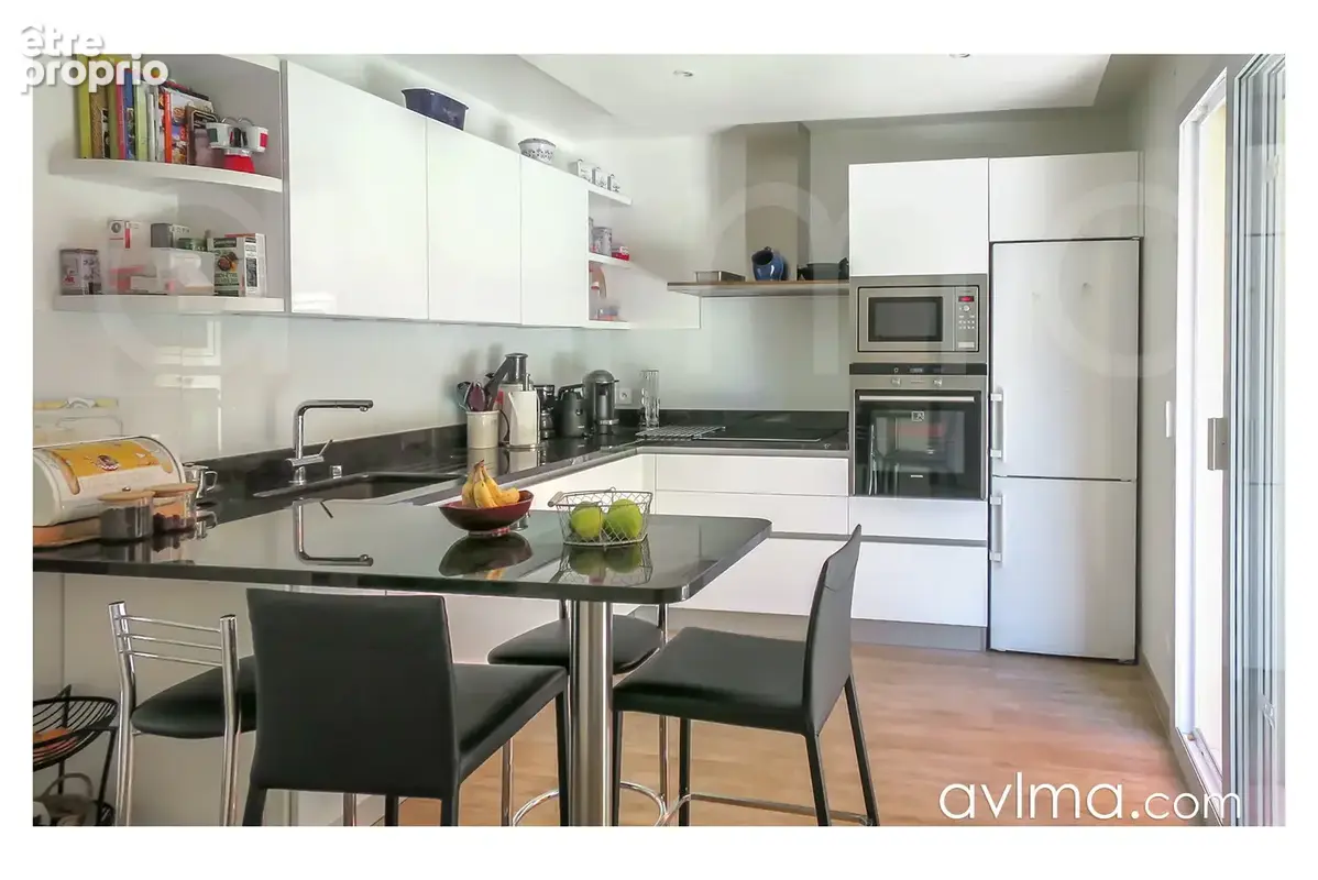 Maison à Noisy-le-Roi surface habitable 157m2 5 chambres avec sous-sol total - photo 3