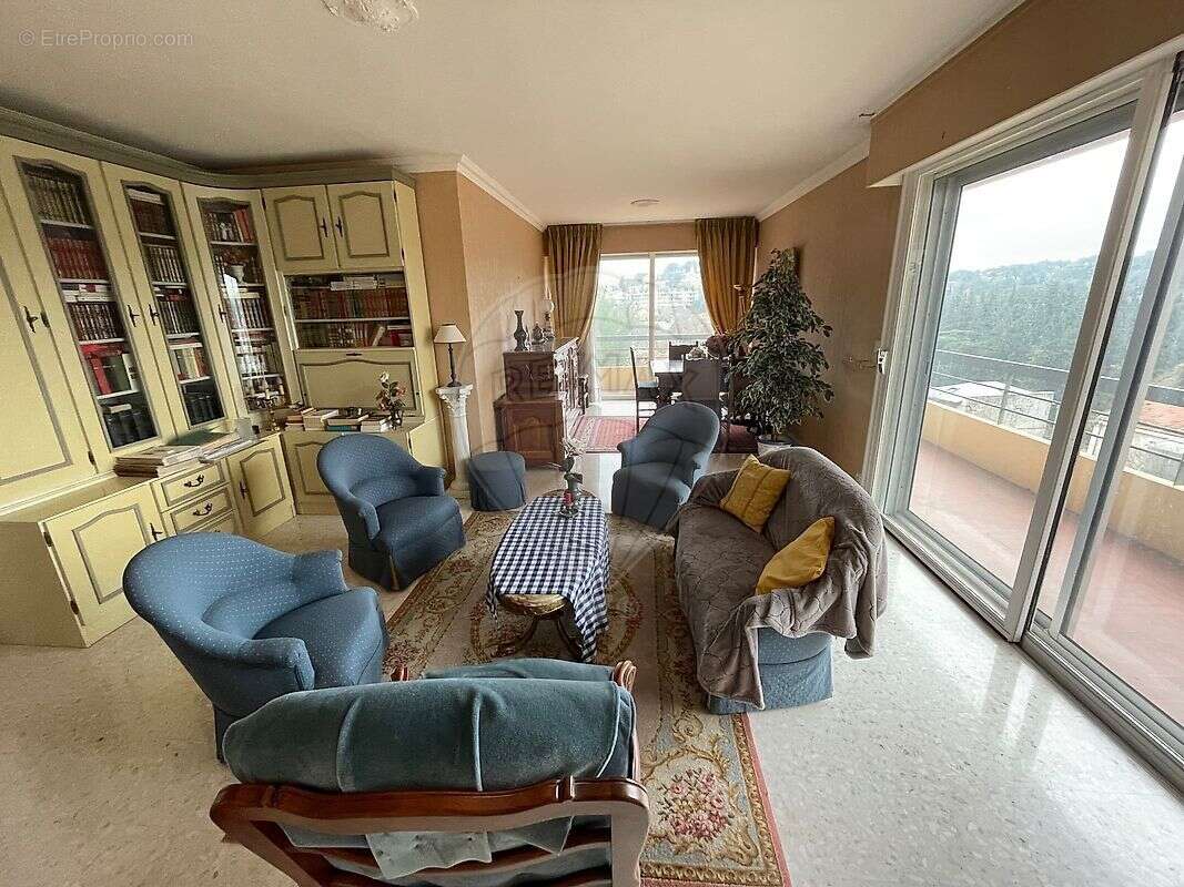 Appartement à NIMES