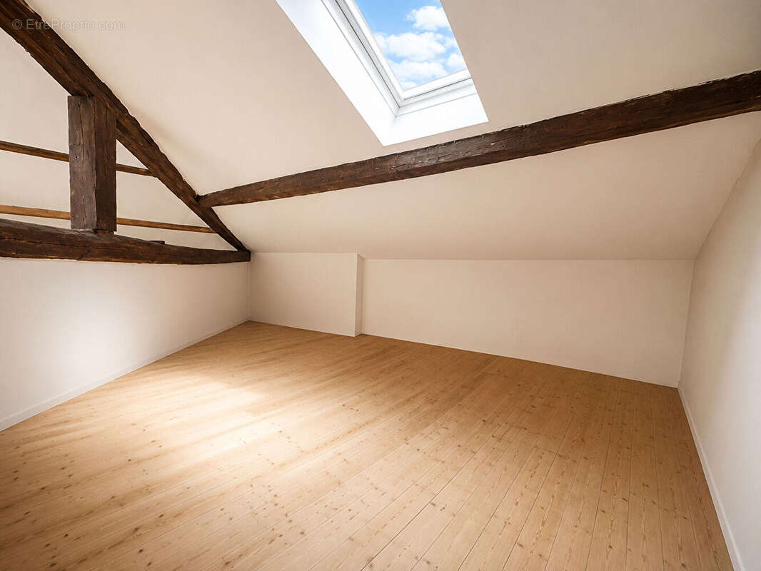 Bordeaux Nansouty - Maison de 100 m² avec terrasse, cave et comble à aménager - photo 13