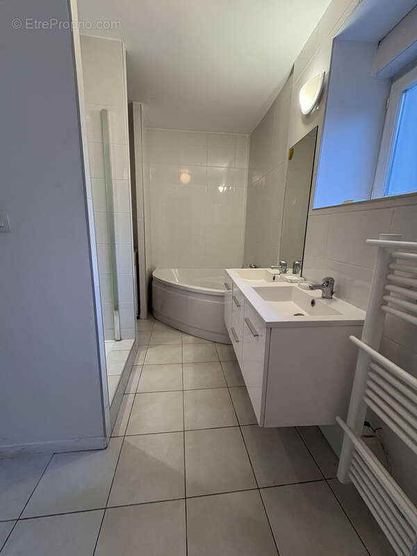 Appartement à OULLINS