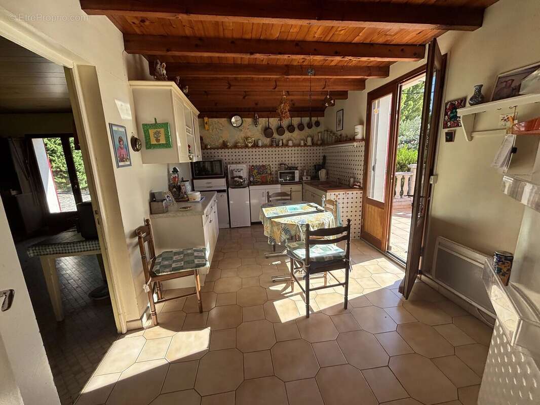 Maison familiale T6 - photo 7