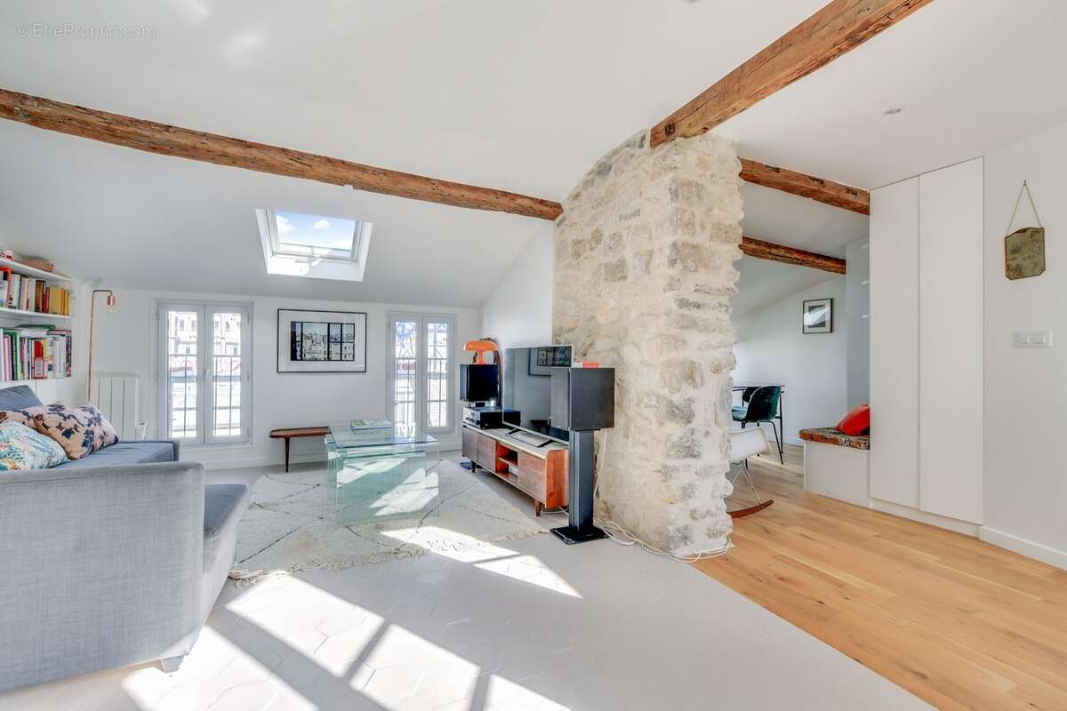 Appartement à PARIS-11E