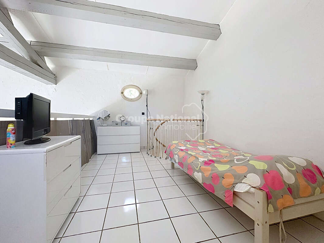 Maison à SAINT-CEZAIRE-SUR-SIAGNE